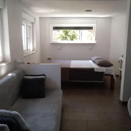 بيت للعطل Authentisches Steinhaus Im Grunen *