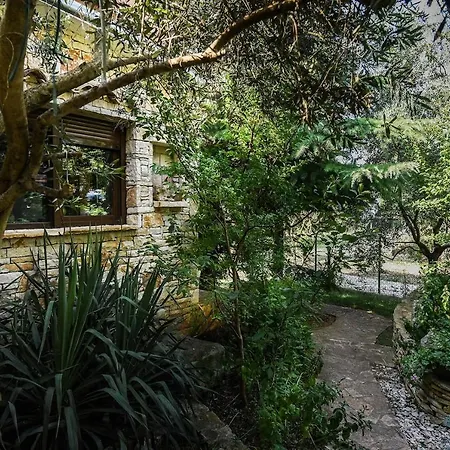 بيت للعطل Authentisches Steinhaus Im Grunen *
