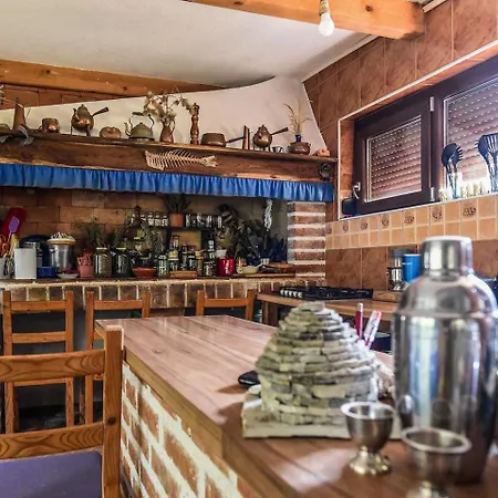 بيت للعطل Authentisches Steinhaus Im Grunen بيروغ