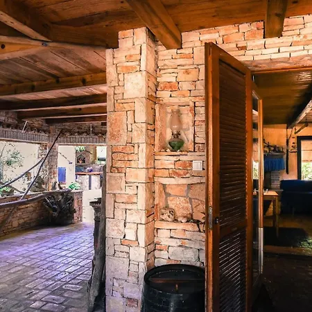 Hébergement de vacances Authentisches Steinhaus Im Grunen